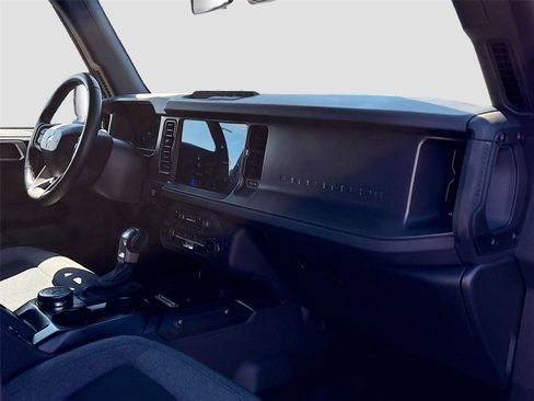 Used 2025 Ford Bronco Big Bend image 30