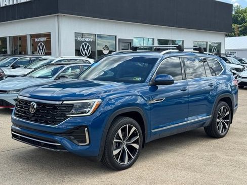Certified 2025 Volkswagen Atlas SEL Premium R-Line AWD/4WD image 2