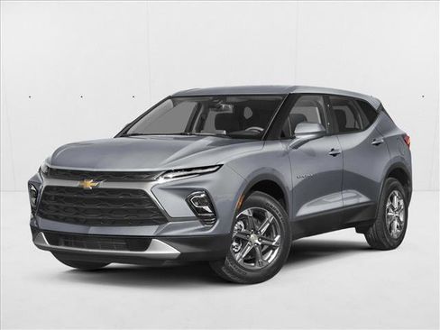 Used 2025 Chevrolet Blazer LT image 1
