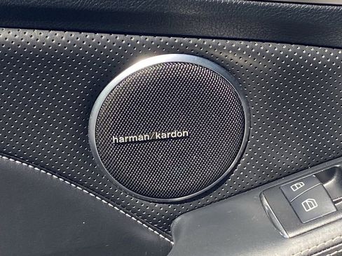 Used 2014 Mercedes-Benz SLK 350 image 26