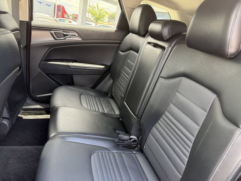 Used 2023 Kia Sportage SX FWD image 17
