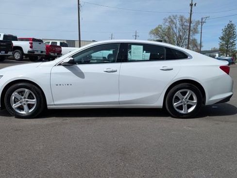 Used 2025 Chevrolet Malibu LS FWD image 11