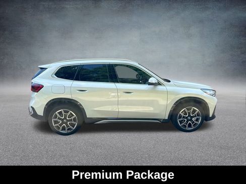 Used 2025 BMW X1 xDrive28i AWD/4WD image 11