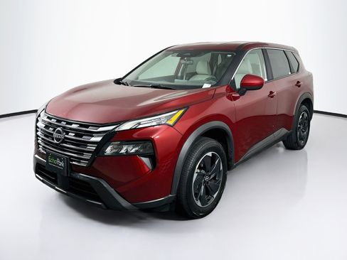Used 2025 Nissan Rogue SV AWD/4WD image 3