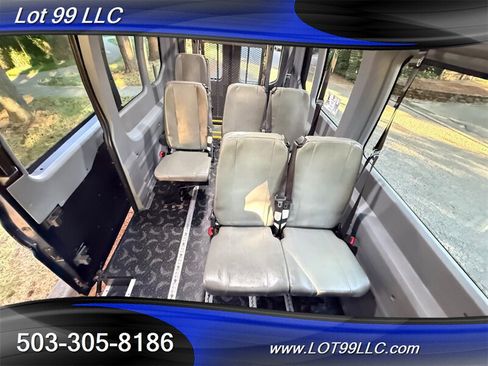Used 2018 Ford Transit 250 148 Medium Roof RWD image 9
