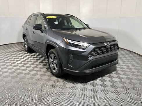 Used 2025 Toyota RAV4 LE AWD/4WD image 2