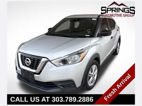 Used 2020 Nissan Kicks S FWD image 1
