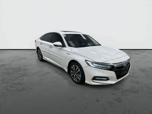 Used 2019 Honda Accord Touring image 6