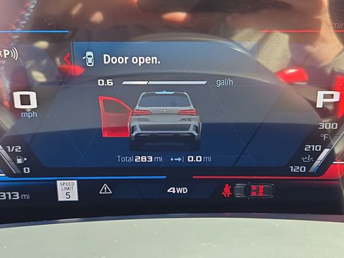 Used 2026 BMW X5 M Competition w/ Executive Package image 22