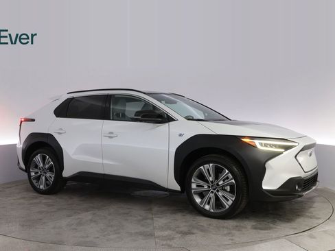 Used 2024 Subaru Solterra Touring image 14