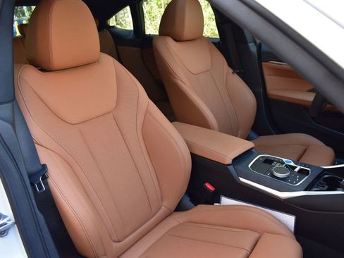 Used 2025 BMW i4 eDrive40 RWD image 19