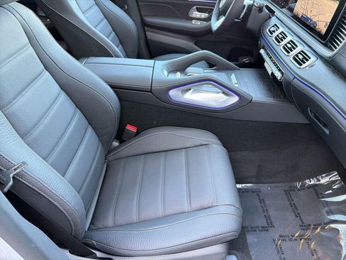 New 2026 Mercedes-Benz GLS 580 4MATIC image 32