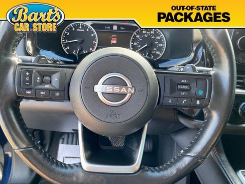 Used 2022 Nissan Pathfinder SL AWD/4WD image 31