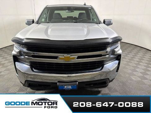 Used 2020 Chevrolet Silverado 1500 LT AWD/4WD image 3