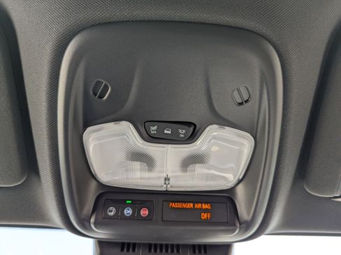 New 2025 Chevrolet Colorado LT w/ LT Convenience Package image 28