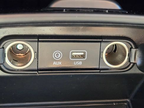 Used 2019 Kia Sorento FWD image 27