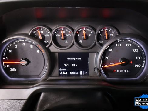 Used 2024 Chevrolet Silverado 2500 Custom w/ Custom Convenience Package image 4