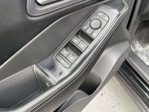 Used 2024 Nissan Rogue SV image 27