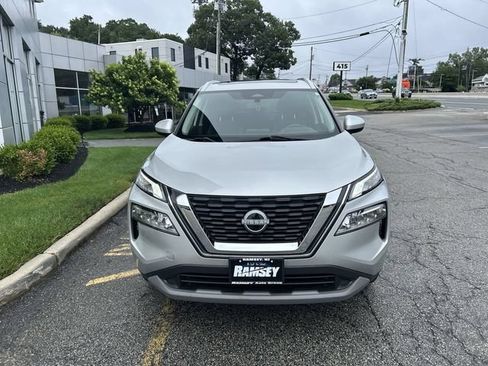 Certified 2023 Nissan Rogue SV w/ SV Premium B Package AWD/4WD image 3