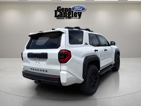Used 2025 Toyota 4Runner TRD Off-Road Premium AWD/4WD image 18