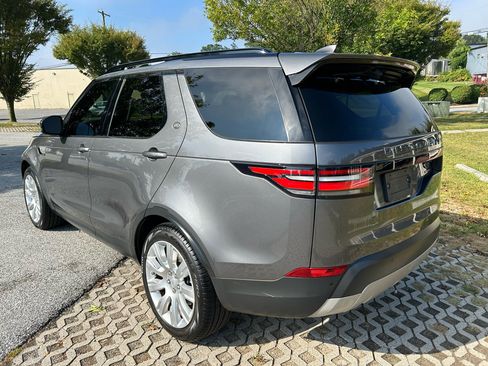 Used 2017 Land Rover Discovery HSE image 7