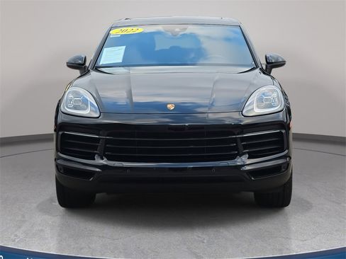 Used 2022 Porsche Cayenne image 9