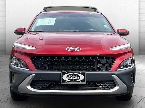 Used 2023 Hyundai Kona Limited AWD/4WD image 2