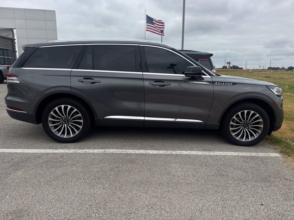 Used 2021 Lincoln Aviator Reserve w/ Equipment Group 201A AWD/4WD image 6