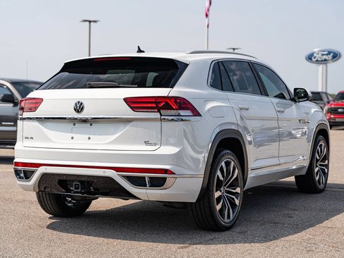 Used 2021 Volkswagen Atlas Cross Sport SEL R-Line FWD image 7