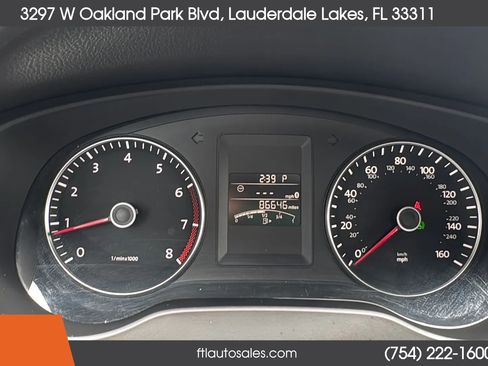 Used 2014 Volkswagen Jetta SE FWD image 46