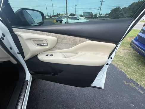 Used 2021 Nissan Murano SV w/ SV Special Edition Package FWD image 22