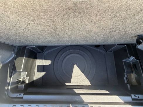 Used 2021 GMC Terrain SLT FWD image 29