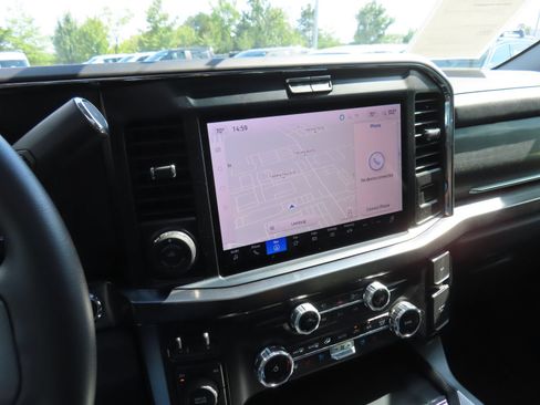 Used 2025 Ford F350 Lariat w/ Lariat Ultimate Package AWD/4WD image 23
