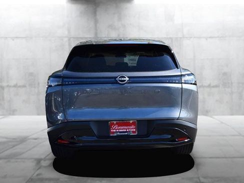 New 2025 Nissan Murano SV image 6