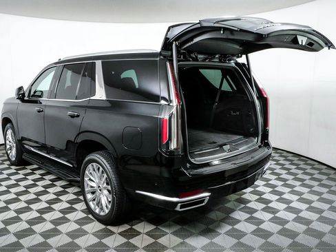 Used 2021 Cadillac Escalade Premium Luxury AWD/4WD image 36