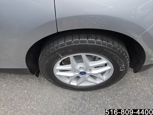 Used 2022 Ford Edge SEL w/ Convenience Package AWD/4WD image 4