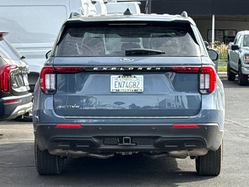Used 2026 Ford Explorer Active RWD image 5