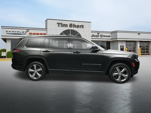Used 2022 Jeep Grand Cherokee L Limited AWD/4WD image 6