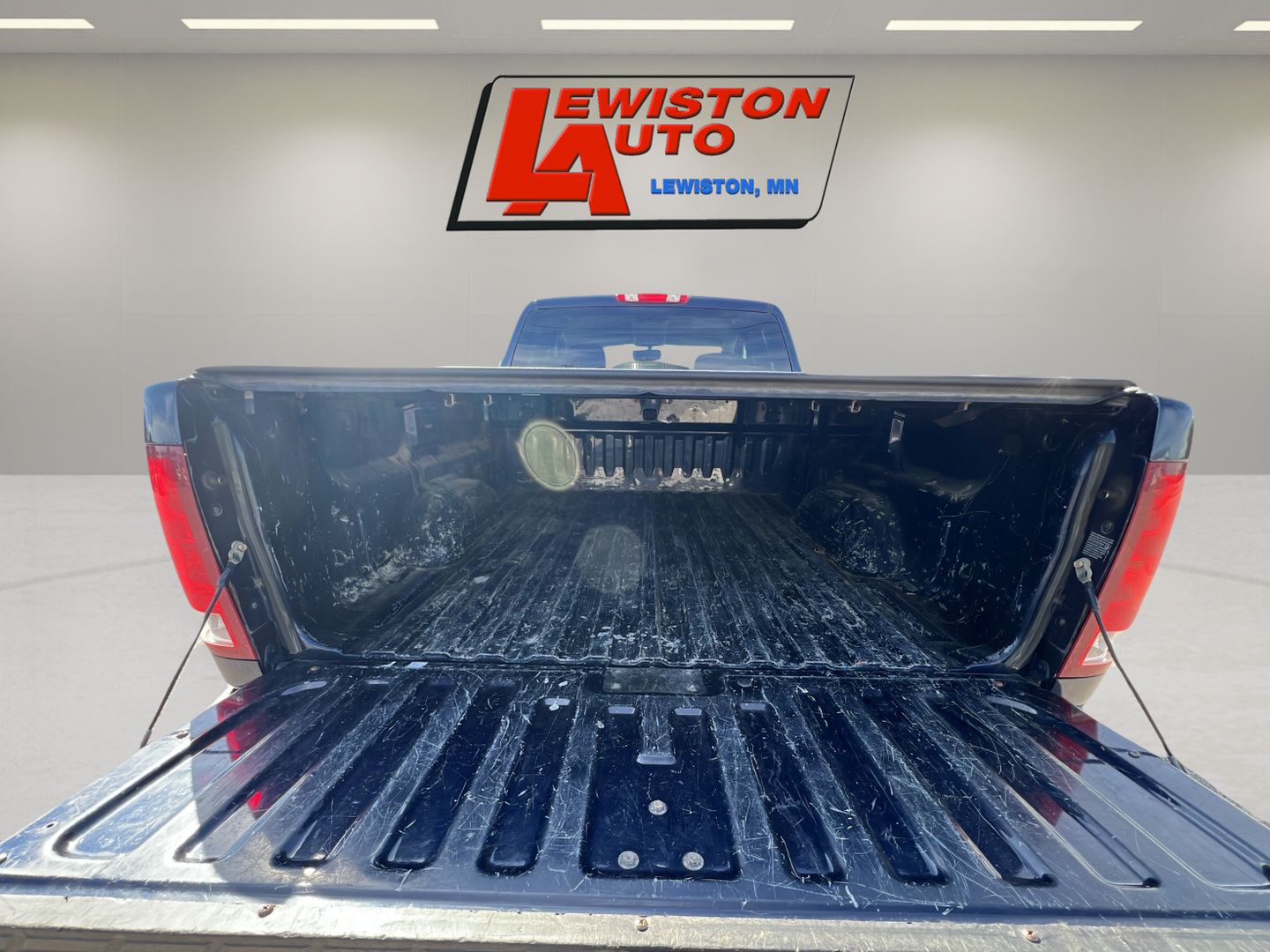 Used 2011 GMC Sierra 1500 SLE AWD/4WD image 30