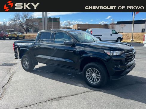 Certified 2023 Chevrolet Colorado LT w/ LT Convenience Package II image 4