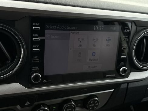 Used 2020 Toyota Tacoma SR5 image 18