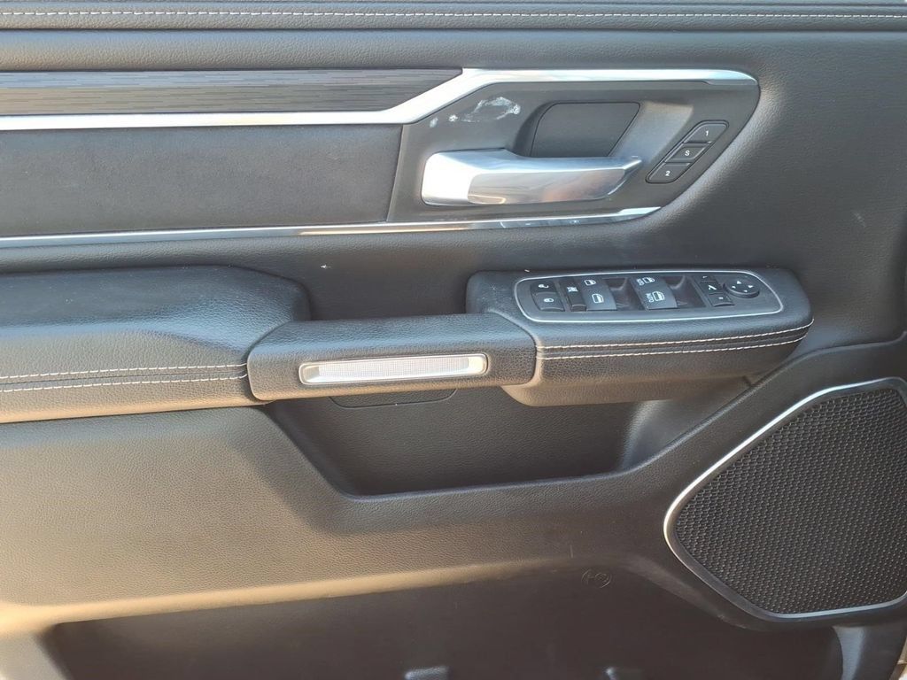 Used 2023 RAM 1500 Laramie AWD/4WD image 21