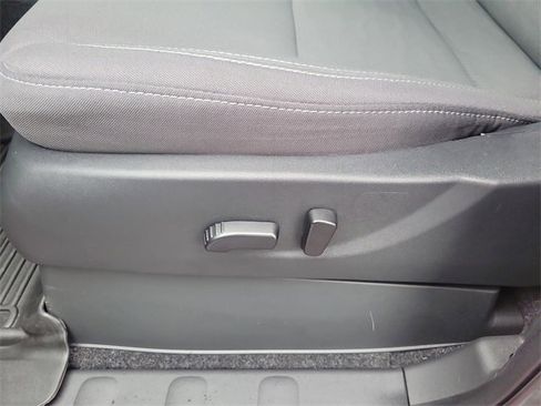 Certified 2024 Nissan Frontier SV w/ Hardbody Edition image 19