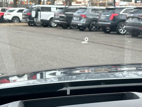 Used 2024 Nissan Pathfinder Platinum image 25