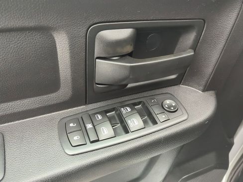 Used 2016 RAM 2500 Tradesman w/ Chrome Appearance Group image 29