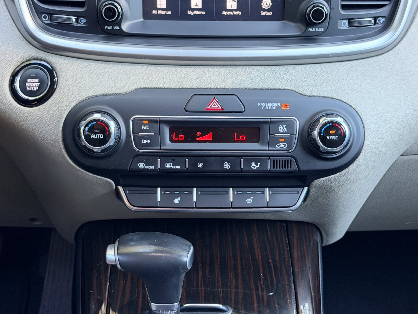 Used 2020 Kia Sorento EX FWD image 19