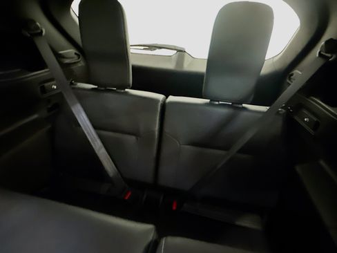 Used 2025 Mitsubishi Outlander SE image 30