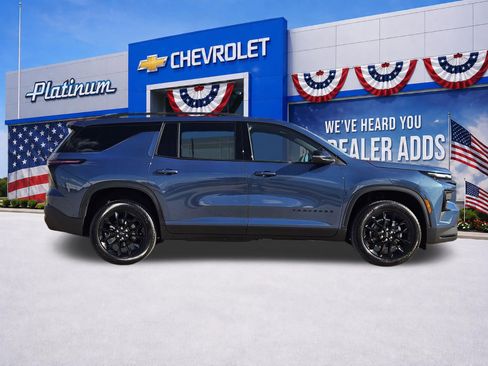 New 2026 Chevrolet Traverse LT w/ Midnight/Sport Edition FWD image 7