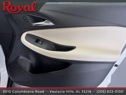 Used 2023 Buick Encore GX Select FWD image 12