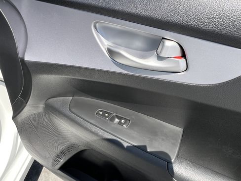 Certified 2024 Kia Forte LXS FWD image 17